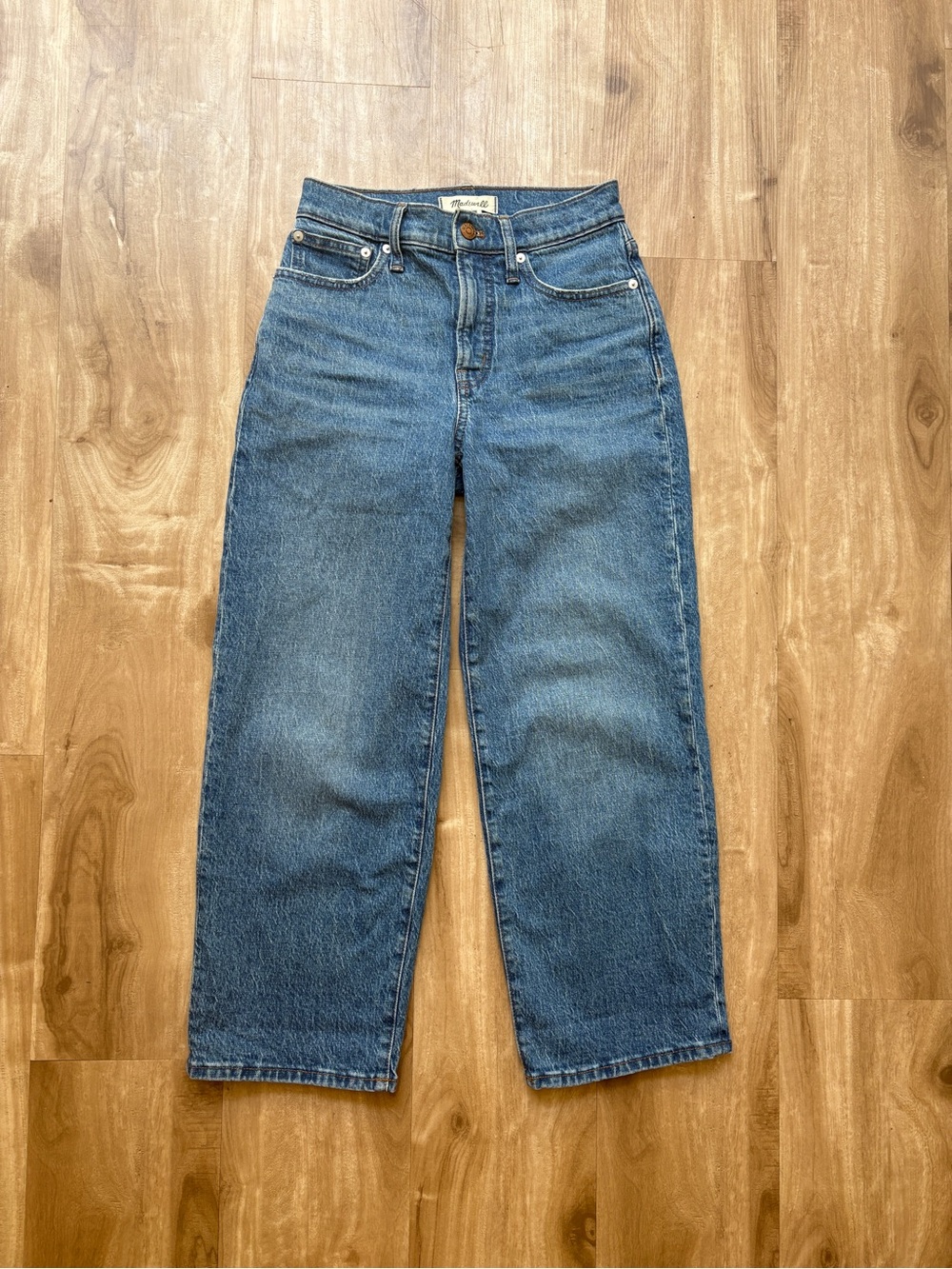 Madewell | The Petite Perfect Vintage Wide-Leg Crop Jean in Cresslow Wash - Picture 5 of 11